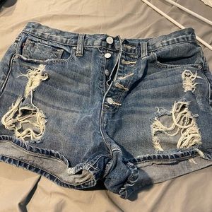 Vigoss distressed Jean shorts size 32 used